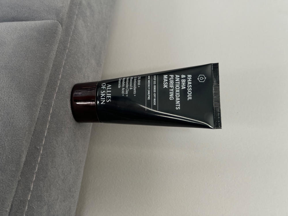 Molecular Silk Amino Hydrating Cleanser - Customer Photo From Aigerim D.