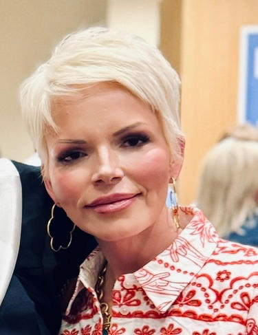 Deluxe Molecular Silk Amino Hydrating Cleanser - Customer Photo From Kasey R.