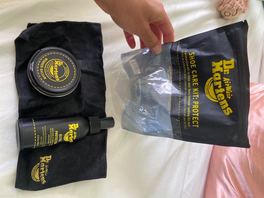 DR MARTENS SHOE CARE KIT 1 - Customer Photo From Sami Clemente
