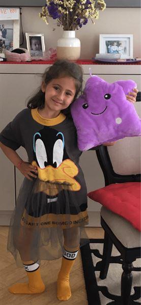 Official GlowPal™ Star Plush Pillow - Customer Photo From Aamirah Yousef
