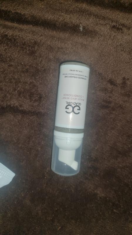 Wash and Wink™ - Eyelash Shampoo + Conditioner - Customer Photo From Karina Wynter