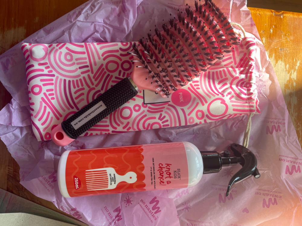 Detangler Spray and Brush Pack | Blue, Pink or White - Customer Photo From Lauren Sheridan