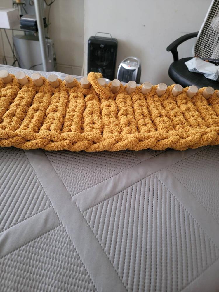 45" Chunky Blanket Loom™ Kit for 2cm Thick Yarn - Customer Photo From Gail C