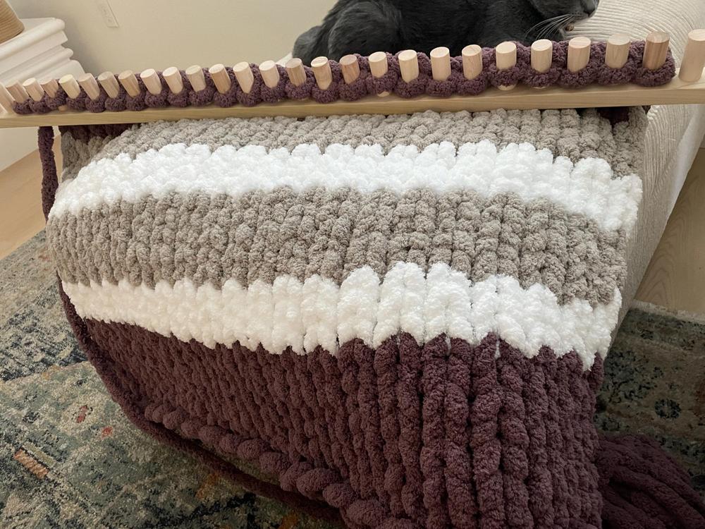 Chunky Blanket Loom™ – Extendable Loom for 2cm/3/4" thick yarn - Customer Photo From Dianne T