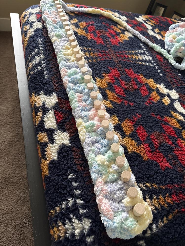 Chunky Blanket Loom™ – Extendable Loom for 2cm/3/4" thick yarn - Customer Photo From Kelly M