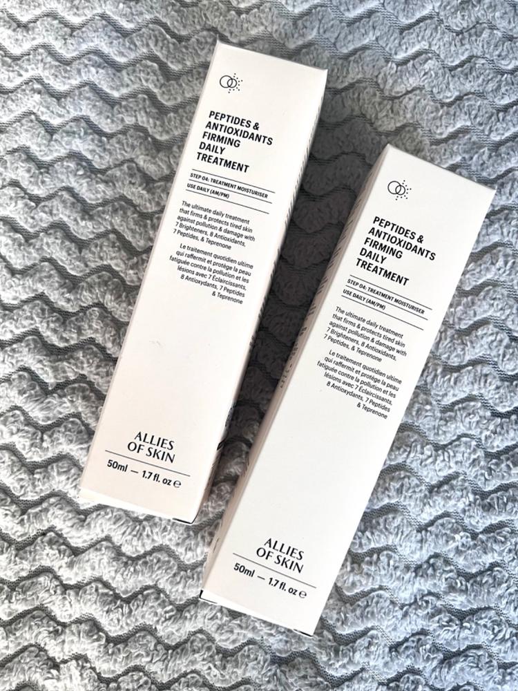 Peptides & Antioxidants Firming Daily Treatment - Customer Photo From Hannelore G.