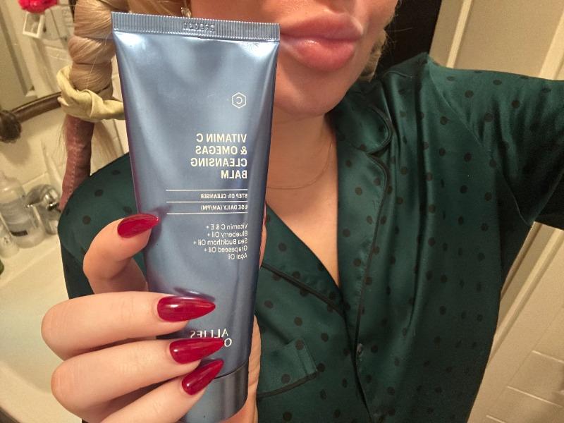 Vitamin C & Omegas Cleansing Balm - Customer Photo From Anonymous