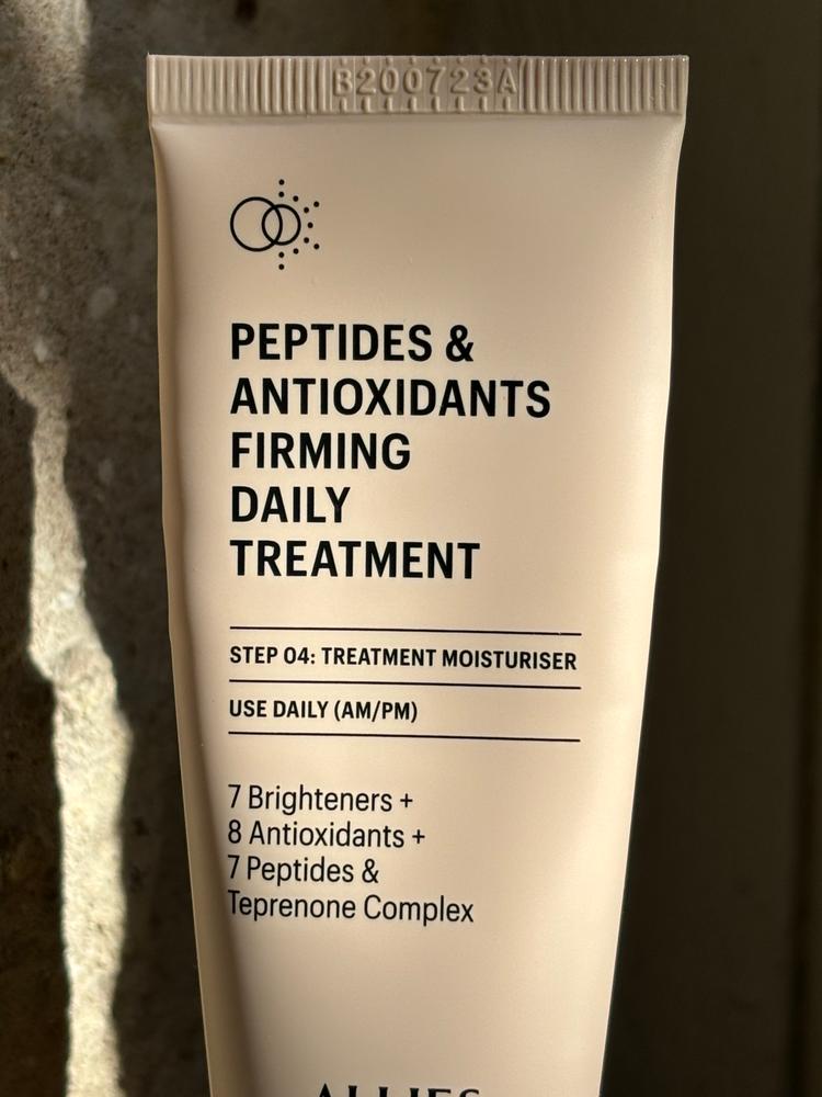 Peptides & Antioxidants Firming Daily Treatment - Customer Photo From stef_skin