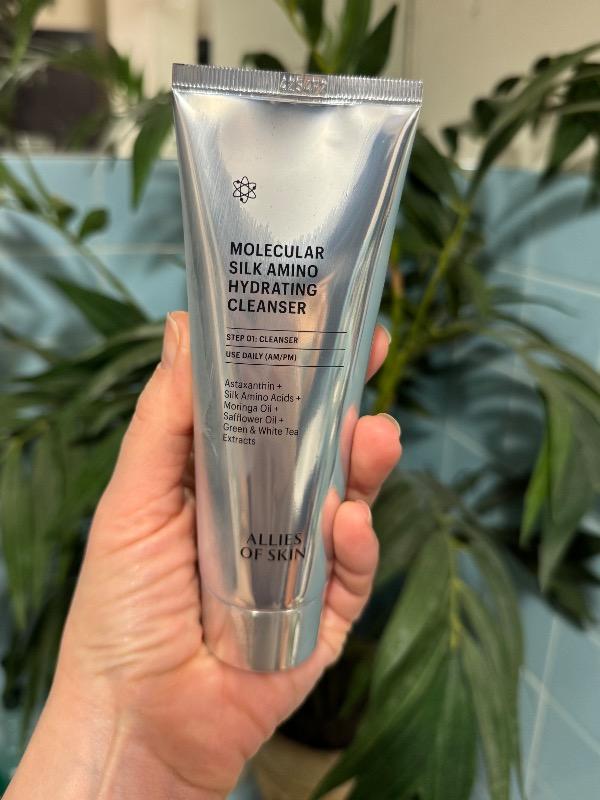 Molecular Silk Amino Hydrating Cleanser - Customer Photo From Anonymous