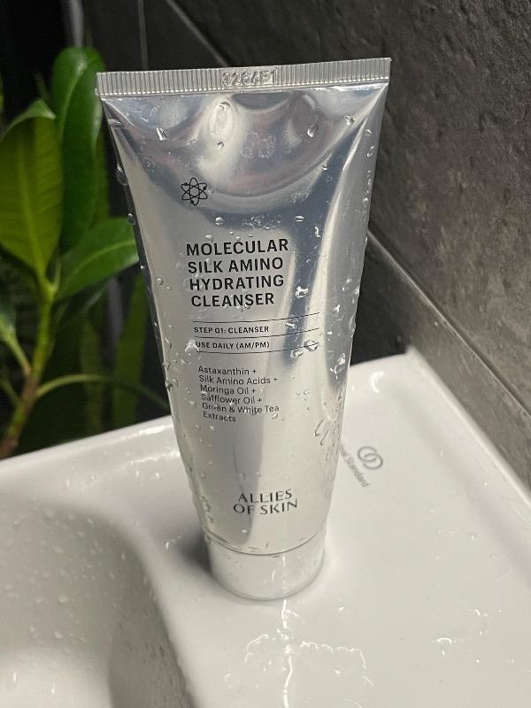 Molecular Silk Amino Hydrating Cleanser - Customer Photo From Alina P.