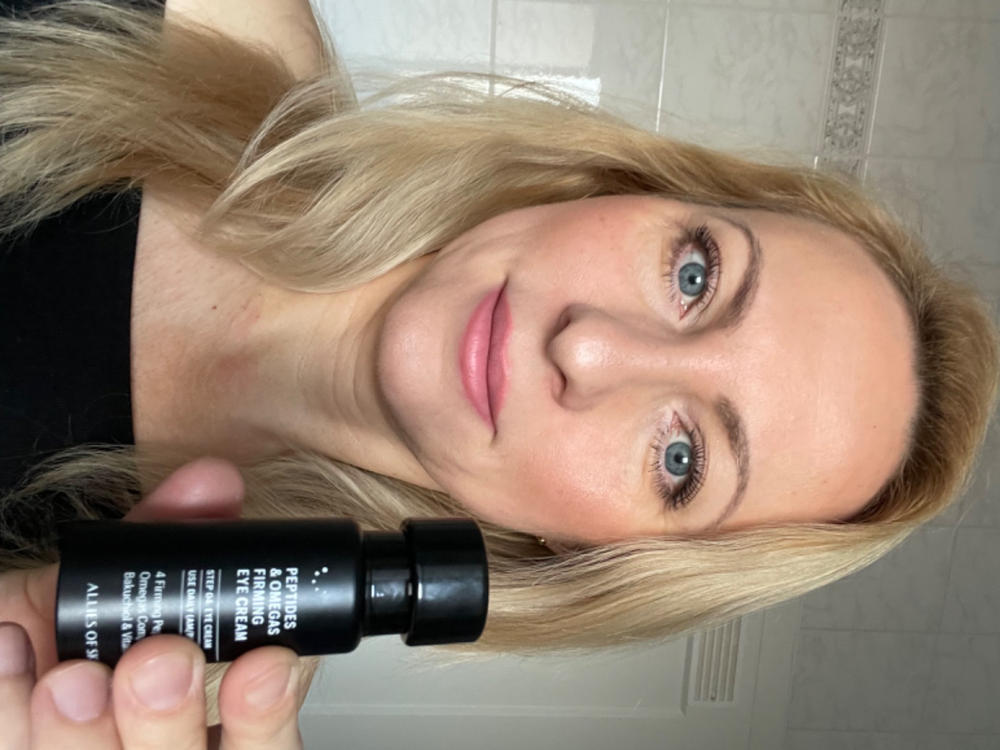 Peptides & Omegas Firming Eye Cream - Customer Photo From Anna V.