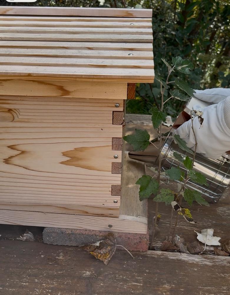 Base & Stand – Flow Hive 2+ - Customer Photo From Phillip Joyce