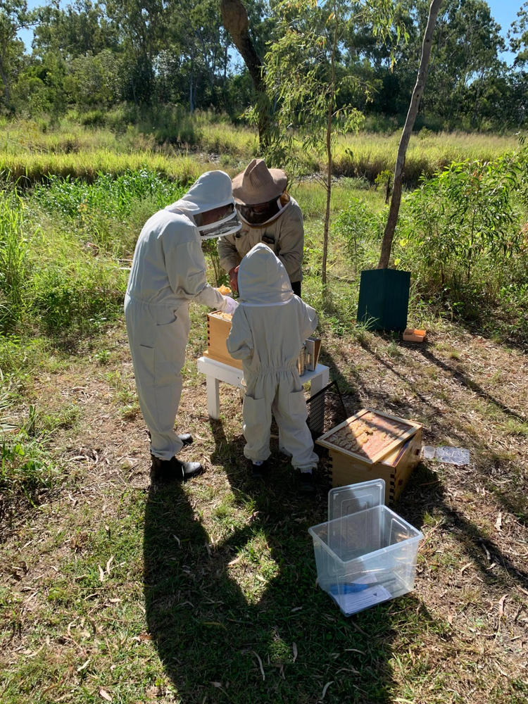 Flow Bee Suit – Organic Cotton – Child - Customer Photo From Kimberley McIvor