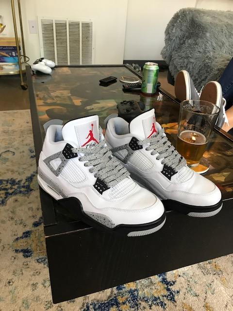 how long are the laces on jordan 4