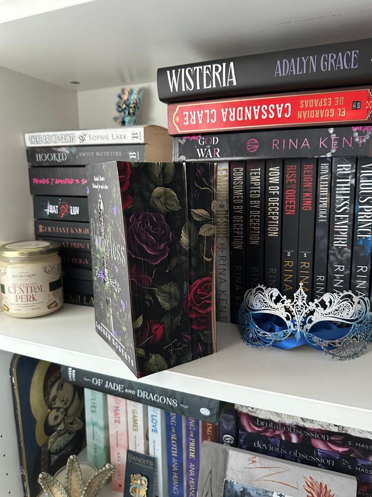 The Powerless Trilogy with sprayed edges - Customer Photo From Станислава