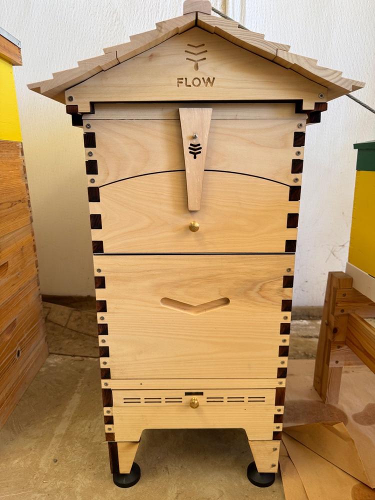 Flow Super – Flow Hive Classic - Customer Photo From Frank Martin III