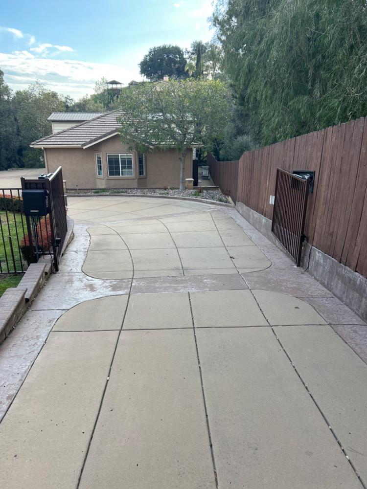 LiftMaster LA400PKGUL Dual Swing Gate Opener - Customer Photo From John Anderson