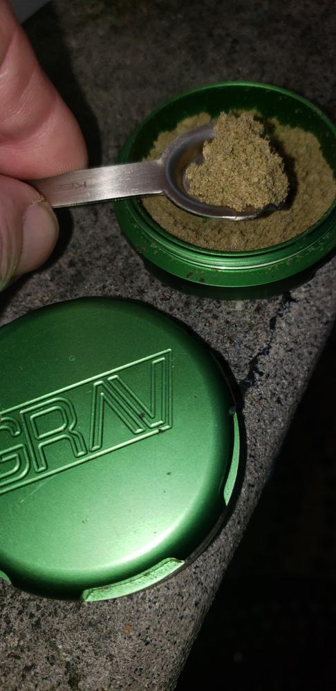 Best Kief Scraper  Herb Grinder Scoop & Weed Bowl Packer