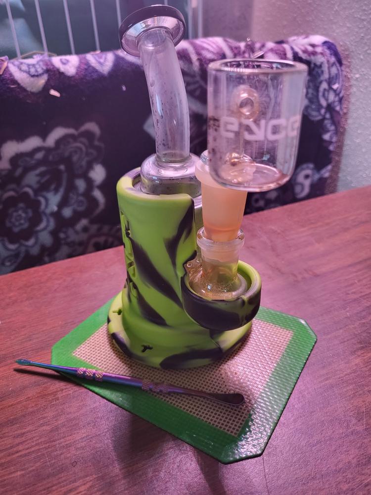 EYCE Spark Glass and Silicone LED Hybrid Dab Rig