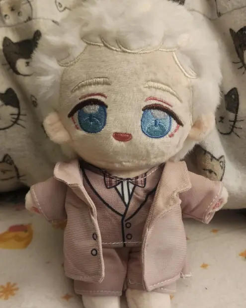 20CM Good Omens Aziraphale Jouet en Peluche Design Original - Customer Photo From Camille