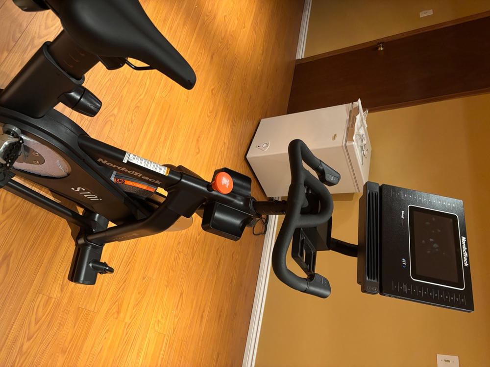NordicTrack - S10i Studio Cycle Exercise Bike - Customer Photo From Qi Ren