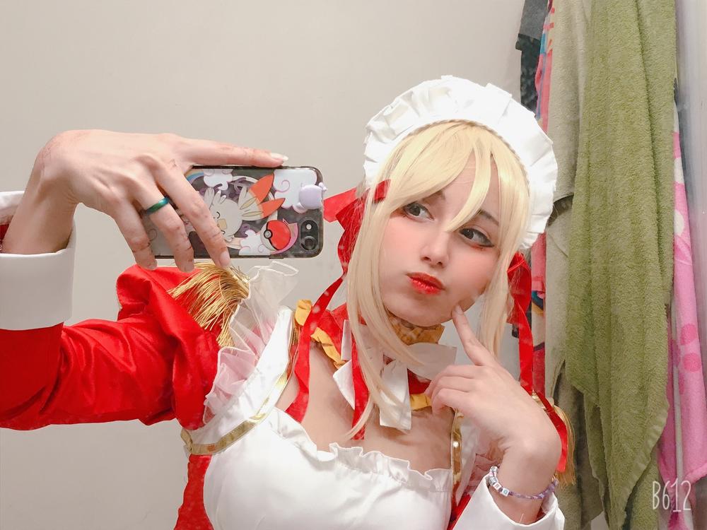 【Pre-sale】UWOWO Fate Grand Order Nero 35cm long Gold Lace None Cosplay Wig - Customer Photo From Lynn