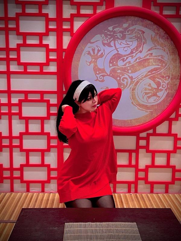 【In Stock】Uwowo Plus Size Anime Spy x Family: Yor Forger Sweater Yor Forger Dress Christmas Cosplay Costume Casual Red Sweater - Customer Photo From Anonymous