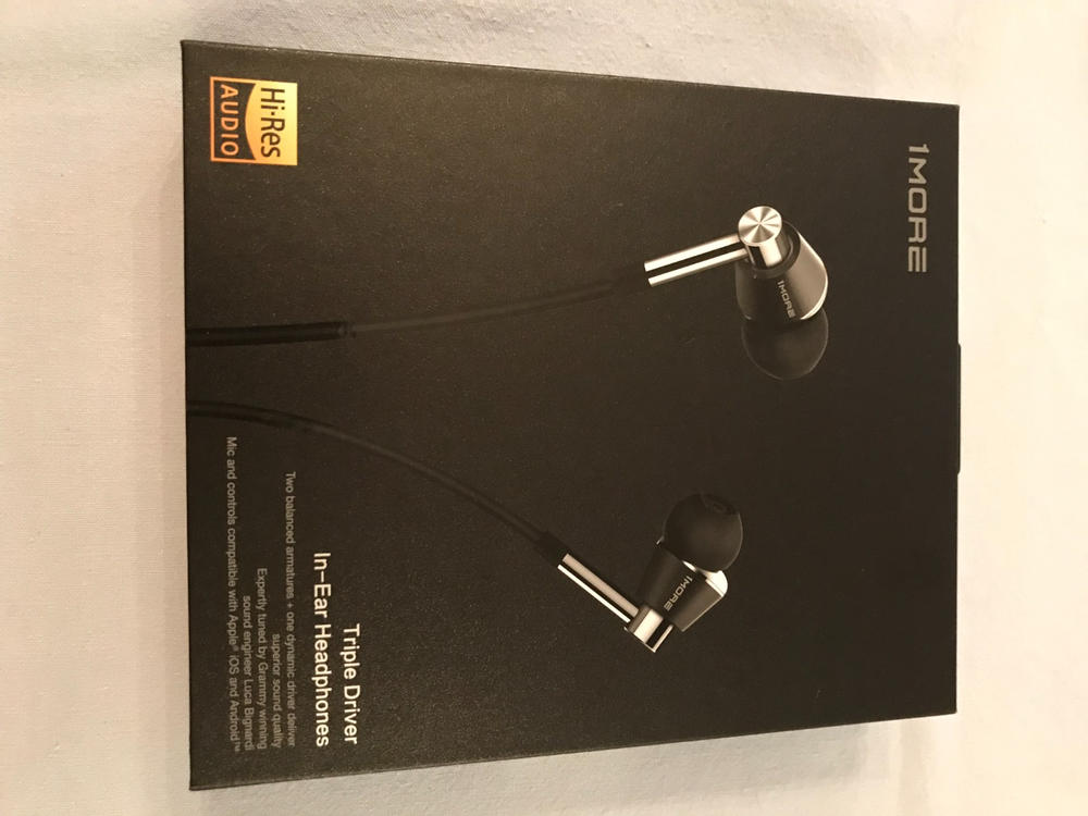  1MORE Triple Driver In-Ear Earphones Hi-Res Headphones with  High Resolution, Bass Driven Sound, MEMS Mic, In-Line Remote, High Fidelity  for Smartphones/PC/Tablet - Gold : Electronics