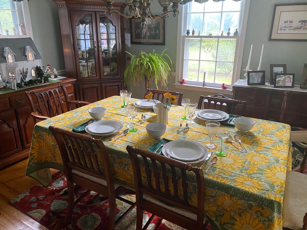 French Tablecloth Sunflower Yellow & Green - Customer Photo From Nancy Jones