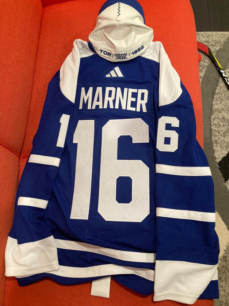 New Men's Size 50 Toronto Maple Leafs Adidas Reverse Retro 2.0
