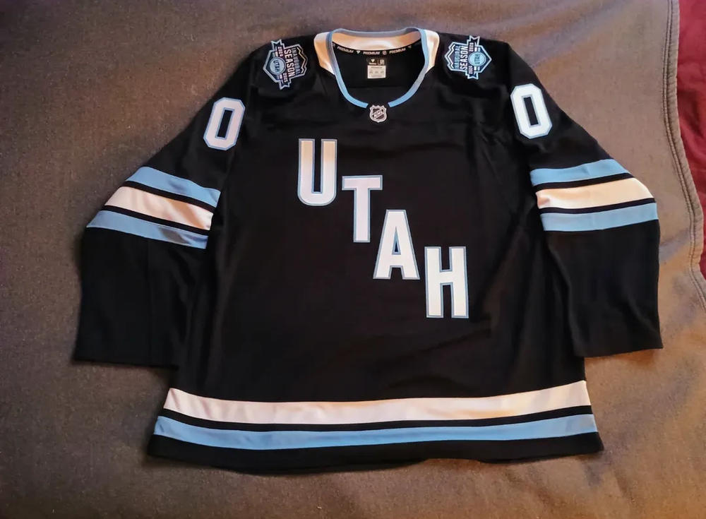 『 希少』NHL San Jose Sharks スタジャン NHL公式 nov-10-2023-las-vegas-nevada-