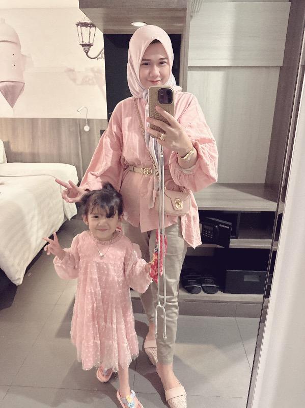 The Parisian Square - Fleur - Customer Photo From Trisetya Yusup