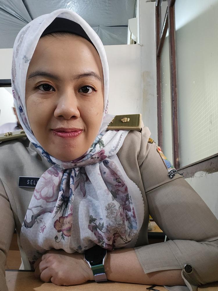 The Parisian Square - Fleur - Customer Photo From Selvia prima Wulantary