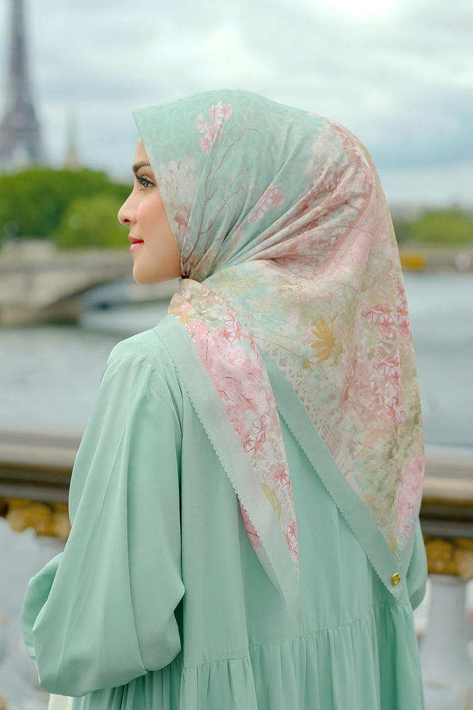 The Parisian Square - Bonbon - Customer Photo From Herna