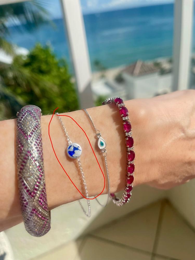 Globe Bracelet, Silver - Customer Photo From Maria Hawkins