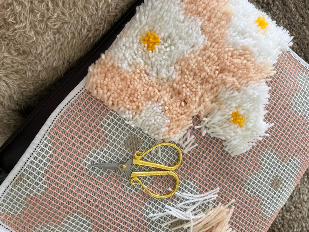 Gold Rug Trimming Scissors - Customer Photo From Bee Pyper