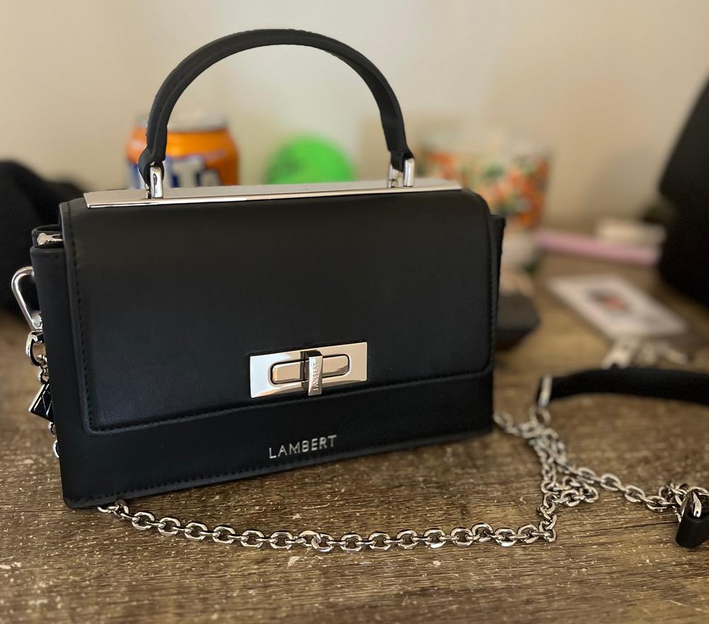 Le Simone - Sac à main en cuir vegan noir - Customer Photo From Roxanne