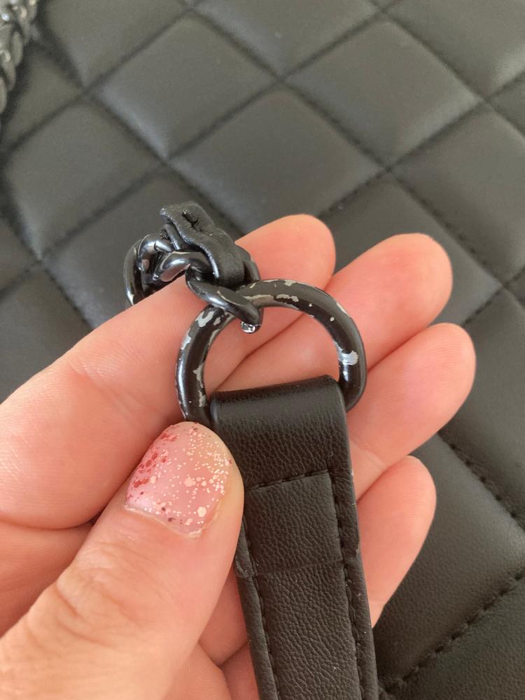 Le Sadie - Sac à dos 2-en-1 matelassé en cuir vegan noir - Customer Photo From Vanessa