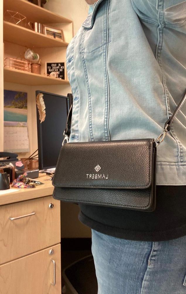 Le Tina -  Portefeuille sur ganse en cuir vegan noir - Customer Photo From Ericka Plourde