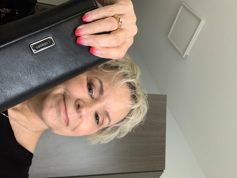 Le Suzy - Portefeuille en cuir vegan noir - Customer Photo From Suzy Lodec