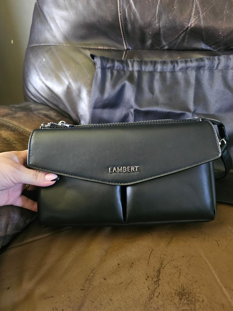 Le Esmee - Sac à main 2-en-1 en cuir vegan noir - Customer Photo From Nathalie
