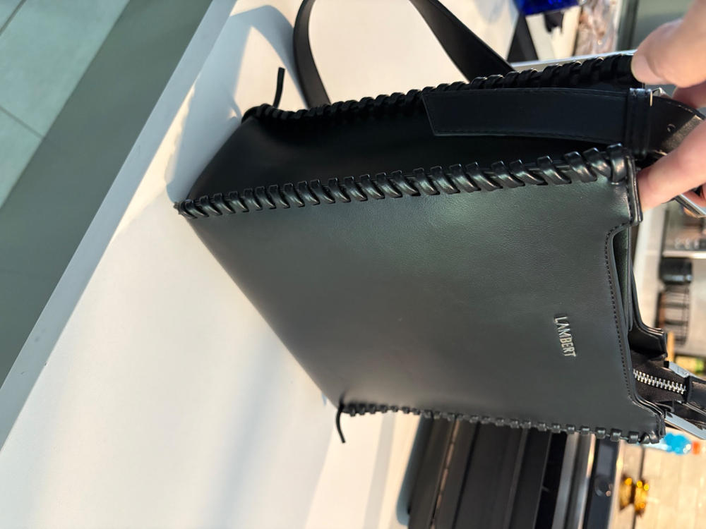 Le Claudia - Sac à main 2-en-1 en cuir vegan noir - Customer Photo From caroline giroux