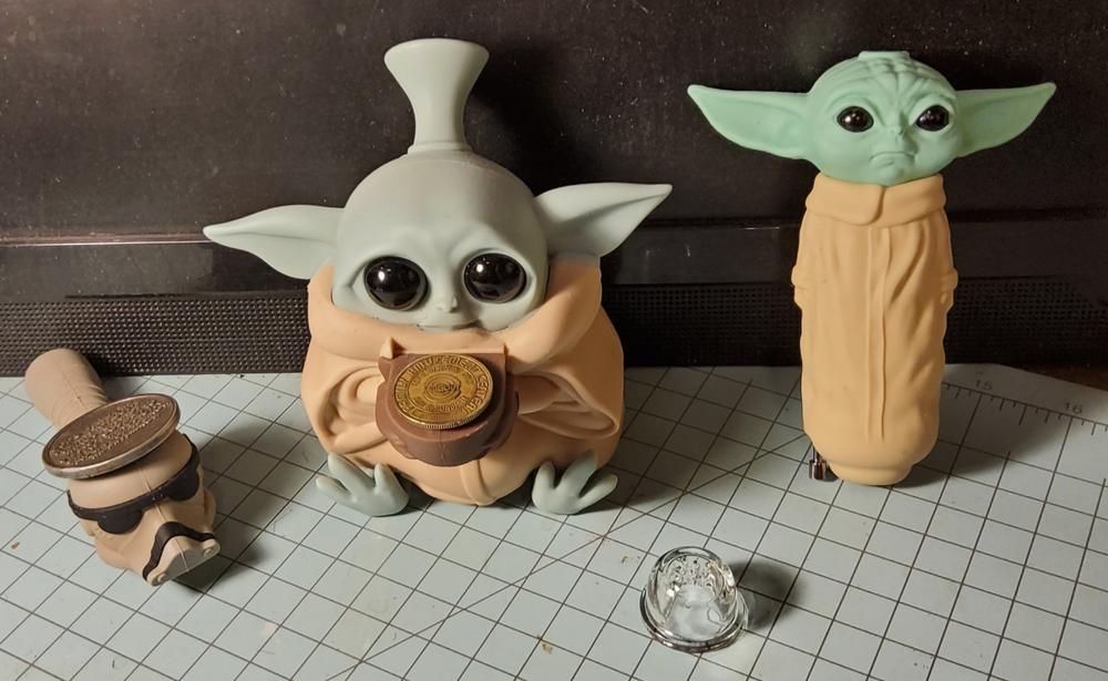 Star Wars Pipe Collection - Baby Yoda Silicone Pipe - Customer Photo From Banks Cox