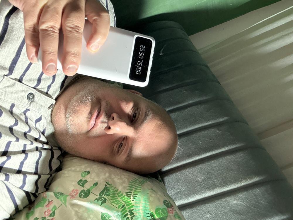 מטען פאוורבנק נייד 10,000mAh עם כבלים מובנים - Customer Photo From גיל דן