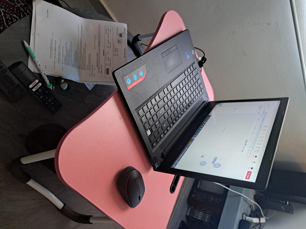 שולחן מתקפל למחשב נייד - ורוד - Customer Photo From יעל בר עוז