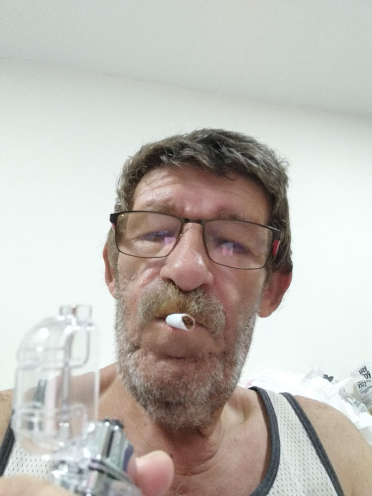 מצית אלקטרונית עם פנס - Customer Photo From משה מ.