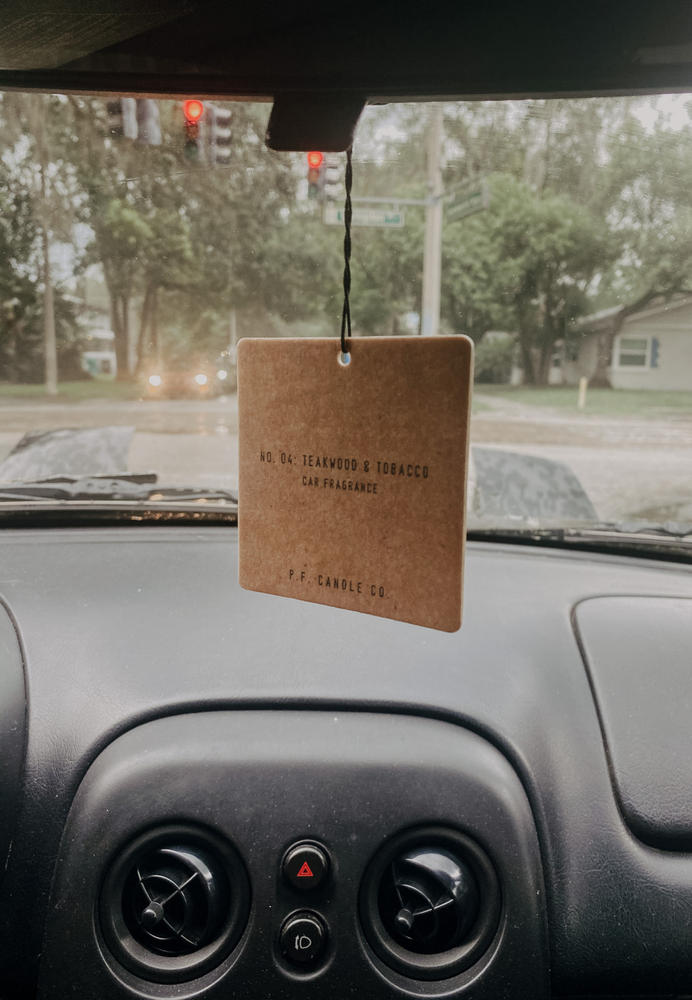 Carpockets® on Instagram: Mahogany Teakwood by Bath and Body Works is a  perfect choice! This rich, dark scent will make your car smell amazing.  Plus, it lasts for 4-6 weeks, so you