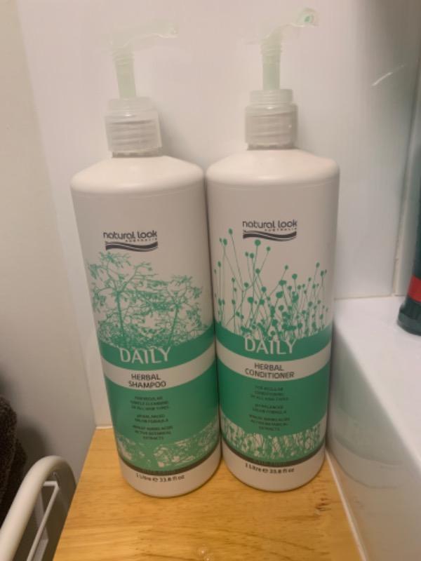 Daily Herbal Shampoo & Conditioner - Customer Photo From Alfiya Howard