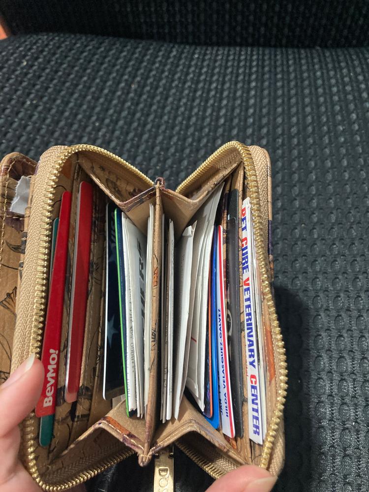 French Kraft Paper Vegan Wallet - Customer Photo From Hilda VG