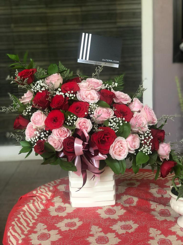 Rose Empress in Vase - Customer Photo From Dwisa Marchiane